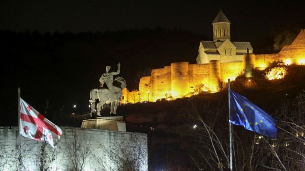 «Это победа Украины и Европы». ЕС начнет переговоры о приеме Украины и Молдовы