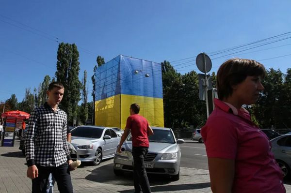 В Киеве демонтировали памятник Щорсу. Как его создавали и почему решили снести