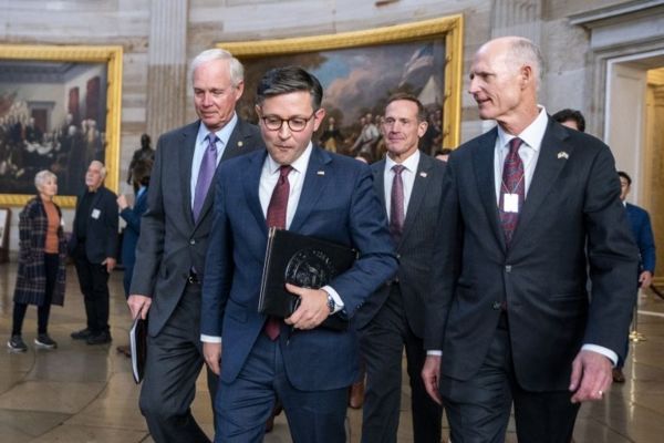 Сенат США не смог принять закон о помощи Украине, Израилю и Тайваню из-за споров о безопасности южной границы