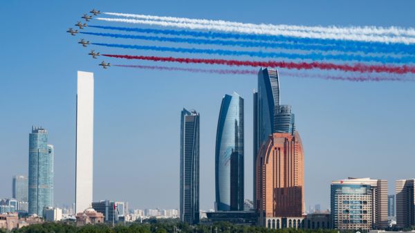 Путин в гостях у шейхов. Зачем президент воюющей России вновь решился выехать за границу