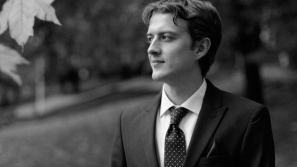 Вернувшуюся из Польши активистку приговорили к 10 годам колонии; швей задержали за красно-белые ленты. Главное в Беларуси за неделю