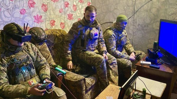 Война на Днепре: от дронов негде спрятаться ни россиянам, ни украинцам