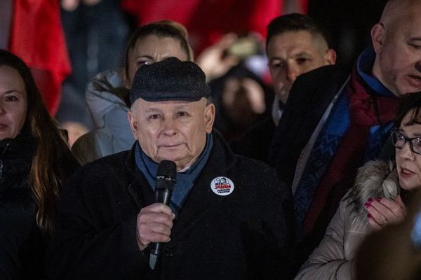 Против Туска, ЕС и «русского мира». В Варшаве состоялась многотысячная акция оппозиции