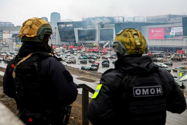 Версии, предупреждения и рассказы очевидцев. Что известно о нападении в «Крокус Сити Холле»