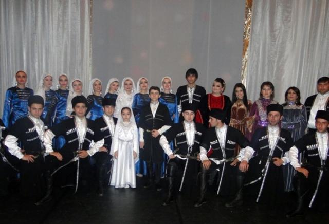 Одним школы, другим — репрессии. Как живут национальные меньшинства в Азербайджане