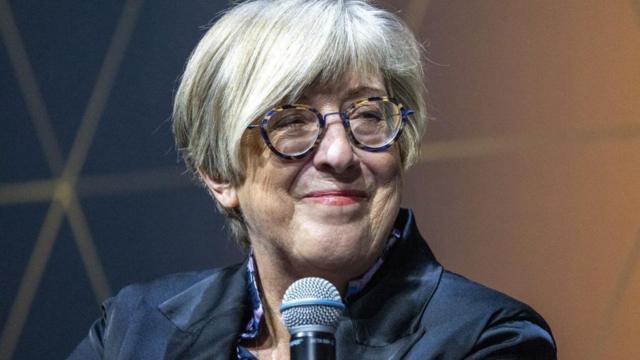 Отнять у России и отдать Украине. Может ли Запад конфисковать замороженные российские миллиарды?