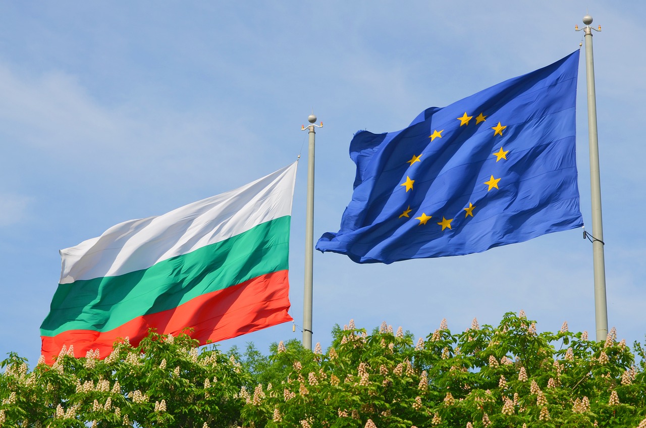 Болгария начнет выдавать шенгенские визы гражданам России с 1 апреля