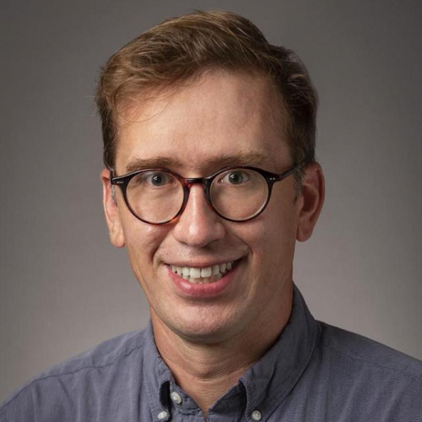 «Мы можем говорить о 31 тысяче депортированных детей». Интервью с американцем, расследующим вывоз детей из Украины в Россию