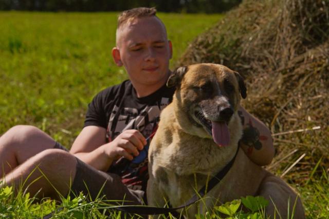 Силовики пришли за продавцом шевронов для силовиков. Как волонтер и сотрудник парка «Патриот» стал обвиняемым в госизмене