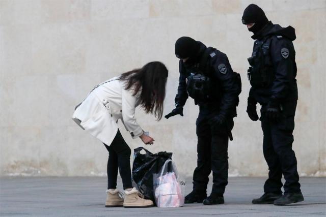 Залечь на дно в России. Мигранты ждут, чем закончатся призывы «усилить» и «ограничить»