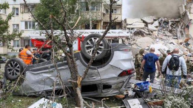 Взрыв и обрушение жилого дома в Белгороде: девять погибших и как минимум 20 пострадавших
