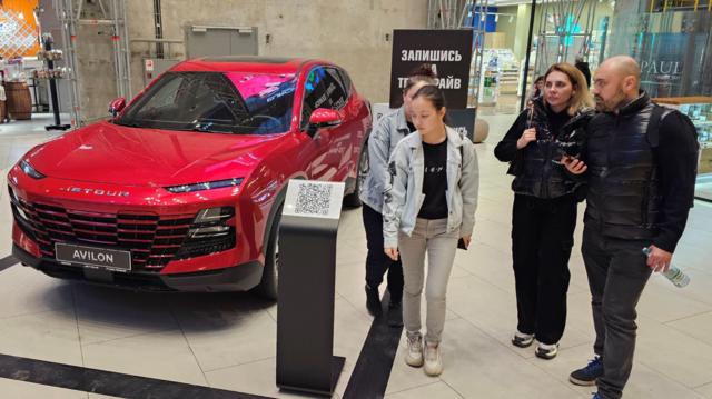 Путин приехал в Китай укреплять дружбу с Си против США. Он привез с собой почти всех высших чиновников