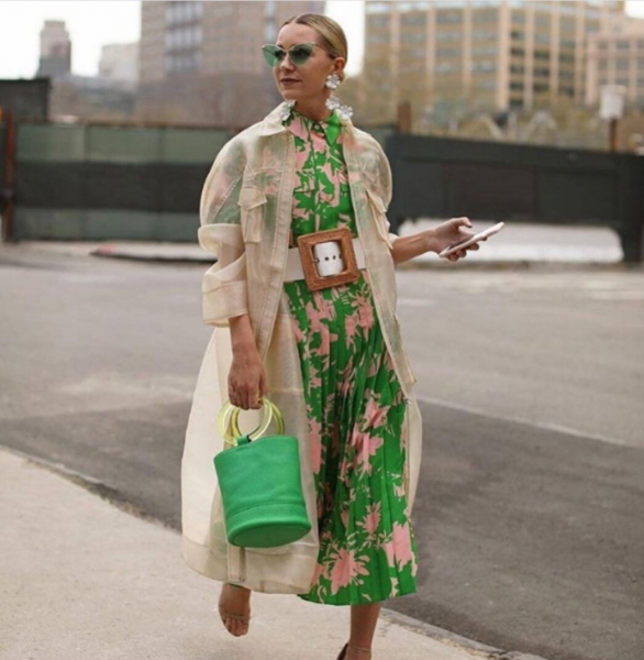 Как интересно и стильно носить лёгкую накидку летом. Многослойный образ. Как интересно и стильно носить лёгкую накидку летом. Многослойный образ.