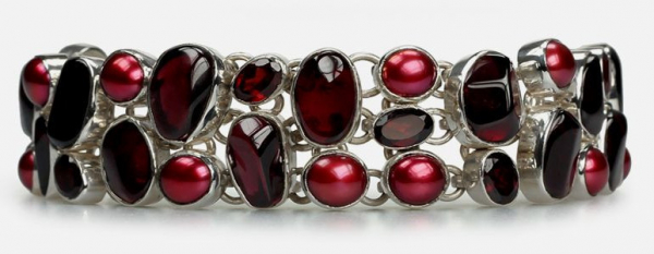 Серебряный браслет с гранатом — модели и правила выбора