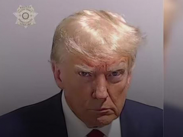 Штаб Трампа заявил о пытках политика в тюрьме (ФОТО) Штаб Трампа заявил о пытках политика в тюрьме (ФОТО)