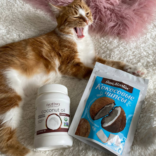 Отечность, выпадение волос и прыщи на лице: виноват один гормон и 2 момента в питании Отечность, выпадение волос и прыщи на лице: виноват один гормон и 2 момента в питании