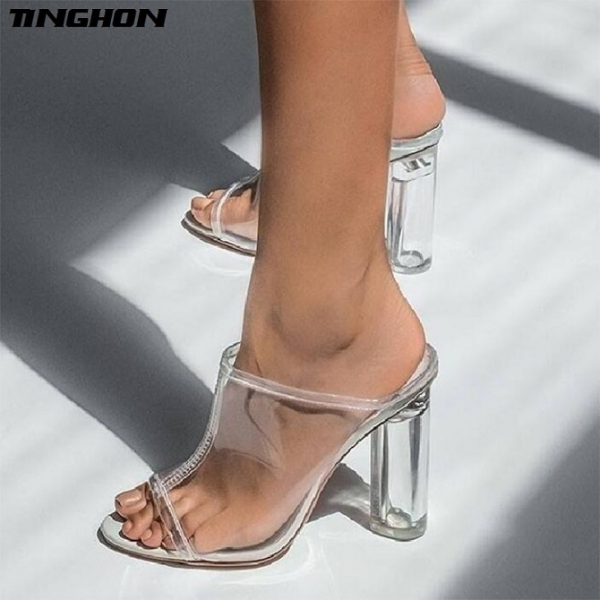 Модные прозрачные босоножки на лето: стильные модели Модные прозрачные босоножки на лето: стильные модели