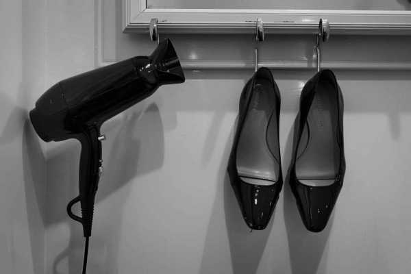 Жмет новая обувь? 5 простых способов растянуть ее в домашних условиях Жмет новая обувь? 5 простых способов растянуть ее в домашних условиях