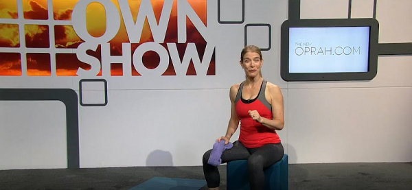 Если болят колени, следуйте инструкции: возьмите самое обычное махровое… Если болят колени, следуйте инструкции: возьмите самое обычное махровое…