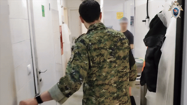 Русских кормили «как попало», лишь бы дешевле: В деле о массовых отравлениях в России новые детали. Задержан повар