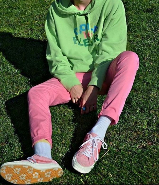 Зеленый и розовый: как сочетать модные цвета в образе