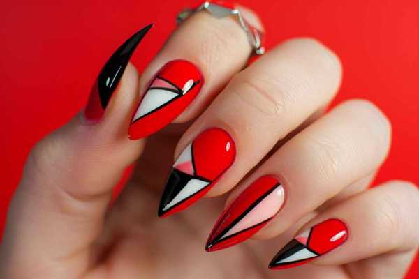 Красный маникюр 2024: модные тенденции и стильные идеи Красный маникюр 2024: модные тенденции и стильные идеи