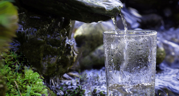 Сколько же все-таки надо пить воды в день? Ученые пришли к выводу