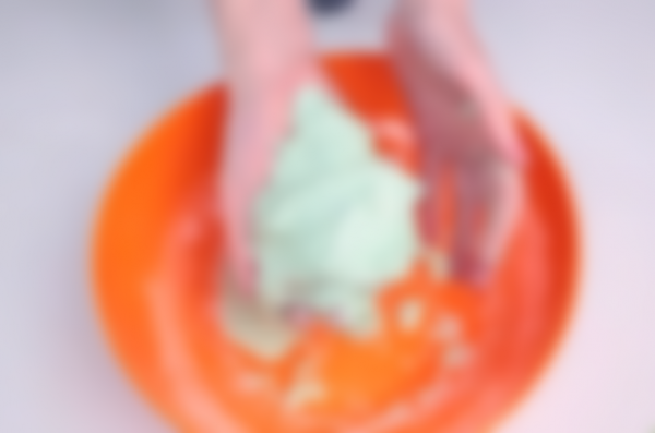 Как сделать слайм из шампуня? Как сделать слайм из шампуня?