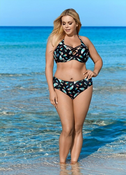 Купальники для женщин с пышными формами. 6 удачных примеров. Купальники для женщин с пышными формами. 6 удачных примеров.