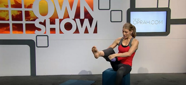 Если болят колени, следуйте инструкции: возьмите самое обычное махровое… Если болят колени, следуйте инструкции: возьмите самое обычное махровое…