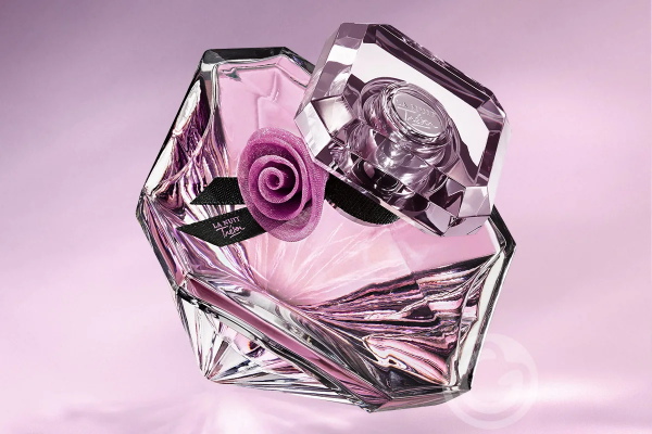 «Что за вонь?»: женские ароматы, которые окружающие не всегда воспринимают положительно «Что за вонь?»: женские ароматы, которые окружающие не всегда воспринимают положительно