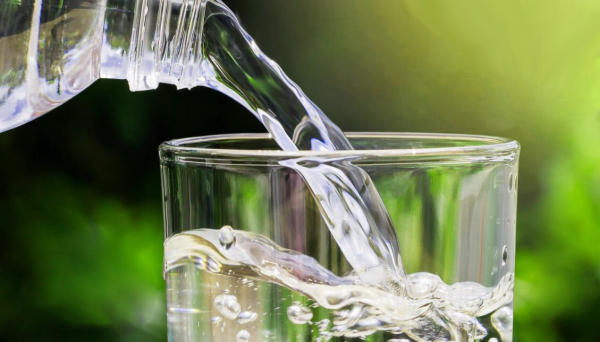 Сколько же все-таки надо пить воды в день? Ученые пришли к выводу
