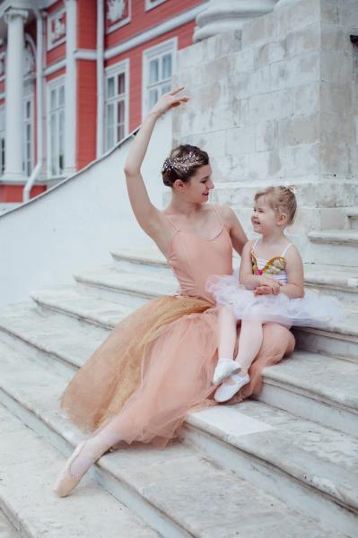 Правильная осанка, хорошие манеры и эмпатия - как балетные классы в детстве потом помогают в жизни