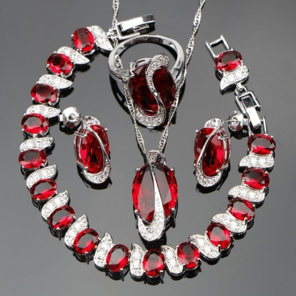 Серебряный браслет с гранатом — модели и правила выбора