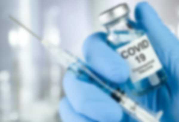 Болит голова после прививки от коронавируса Болит голова после прививки от коронавируса