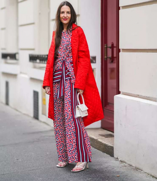 Пижама: куда, как и с чем ее носить этим летом, чтобы выглядеть на все сто Пижама: куда, как и с чем ее носить этим летом, чтобы выглядеть на все сто