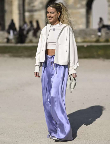 Пижама: куда, как и с чем ее носить этим летом, чтобы выглядеть на все сто Пижама: куда, как и с чем ее носить этим летом, чтобы выглядеть на все сто