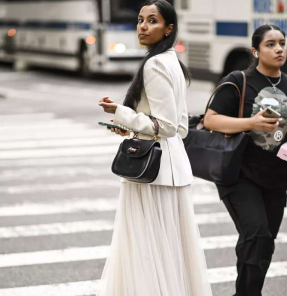 С чем сочетать и как носить пышные юбки — да, как у Кэрри С чем сочетать и как носить пышные юбки — да, как у Кэрри