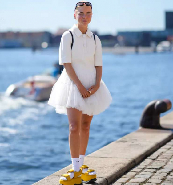 С чем сочетать и как носить пышные юбки — да, как у Кэрри С чем сочетать и как носить пышные юбки — да, как у Кэрри