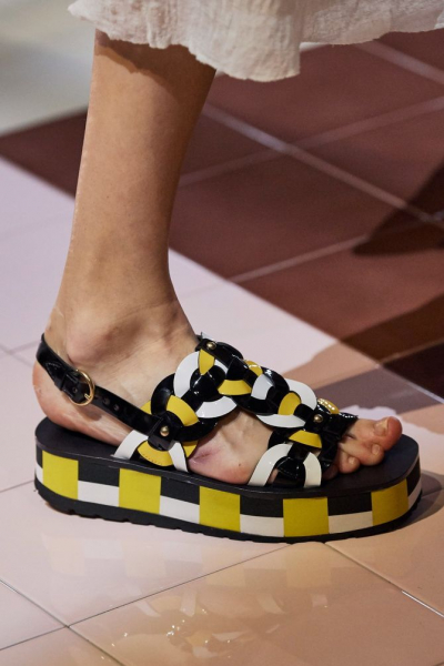 6 моделей сандалий, которые украсят ваше лето 2024 6 моделей сандалий, которые украсят ваше лето 2024