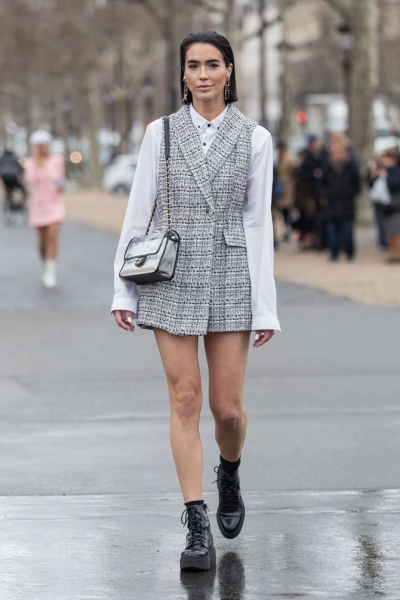 Осенние образы с белой рубашкой: стильные сочетания для женщин Осенние образы с белой рубашкой: стильные сочетания для женщин