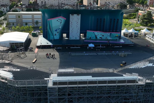 Водный центр, скалодром и стадион: что построили в Париже к Олимпиаде Водный центр, скалодром и стадион: что построили в Париже к Олимпиаде