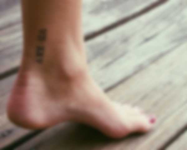 Красивые татуировки на щиколотке для девушки – эскизы с фото Красивые татуировки на щиколотке для девушки – эскизы с фото