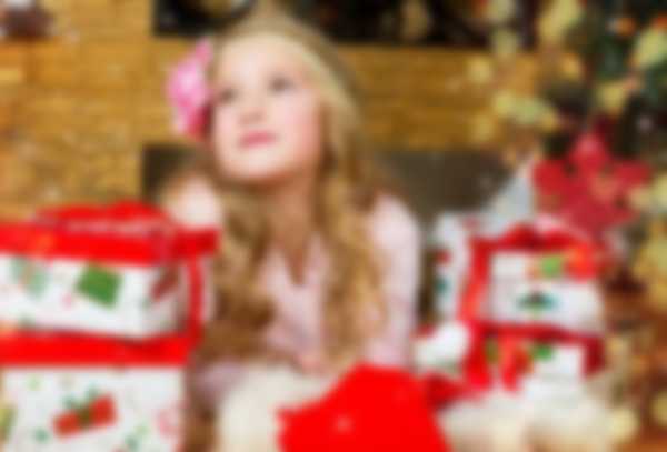 Что подарить девочке 12 лет на Новый год 2022 недорого