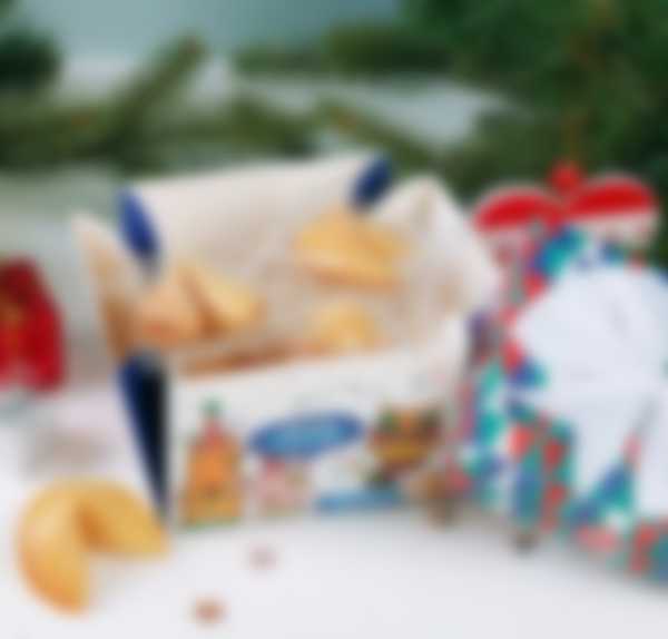 Что подарить девочке 12 лет на Новый год 2022 недорого