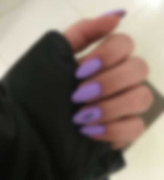 Матовый маникюр на длинные ногти, популярный в 2023 году Матовый маникюр на длинные ногти, популярный в 2023 году