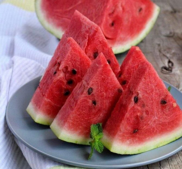 Еда после подъема: какие продукты полезны на завтрак Еда после подъема: какие продукты полезны на завтрак