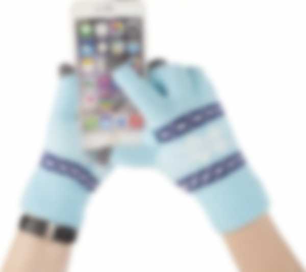 Что подарить девочке 12 лет на Новый год 2022 недорого