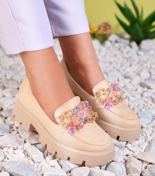 Как выбрать женскую обувь на длинную ступню