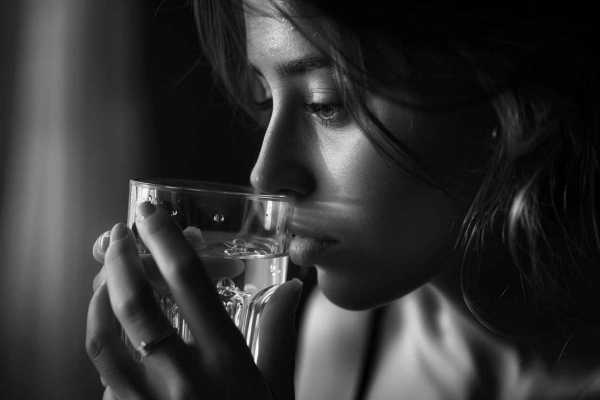 Можно ли пить воду перед сдачей крови: полезные советы и рекомендации Можно ли пить воду перед сдачей крови: полезные советы и рекомендации